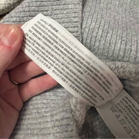 Abercrombie and Fitch Gray and White Houndstooth Cardigan XL Women’s Cozy - Picture 8 of 11